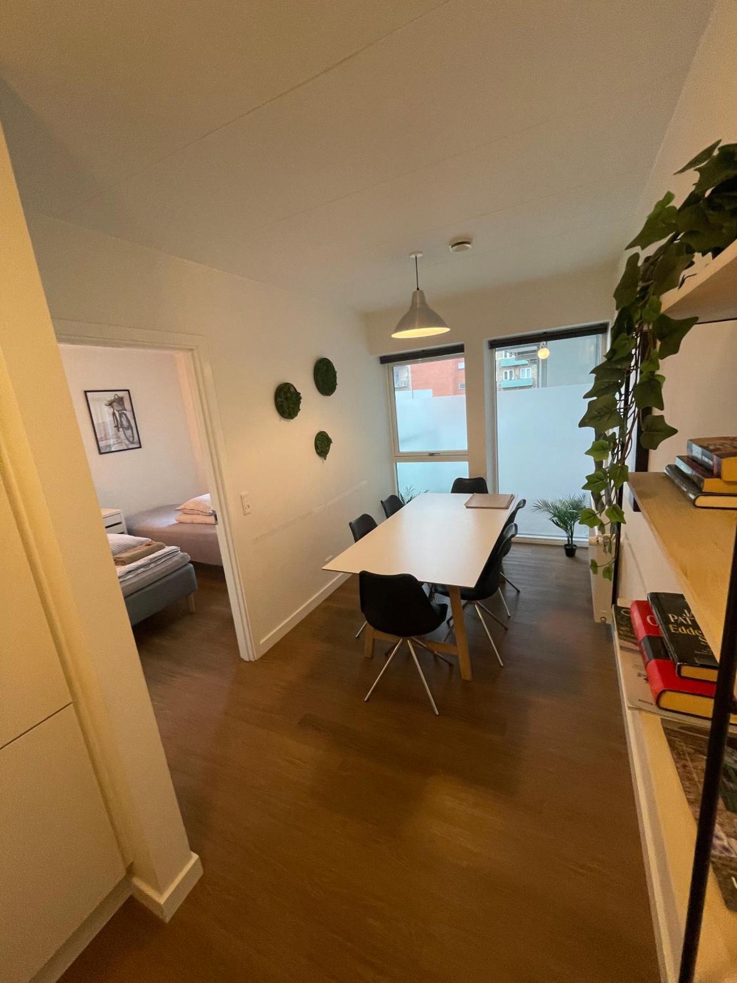 Modern Central Apt With Rooftop, Privat Balcony, & Free Parking,Next To Aarhus Attractions Exterior foto